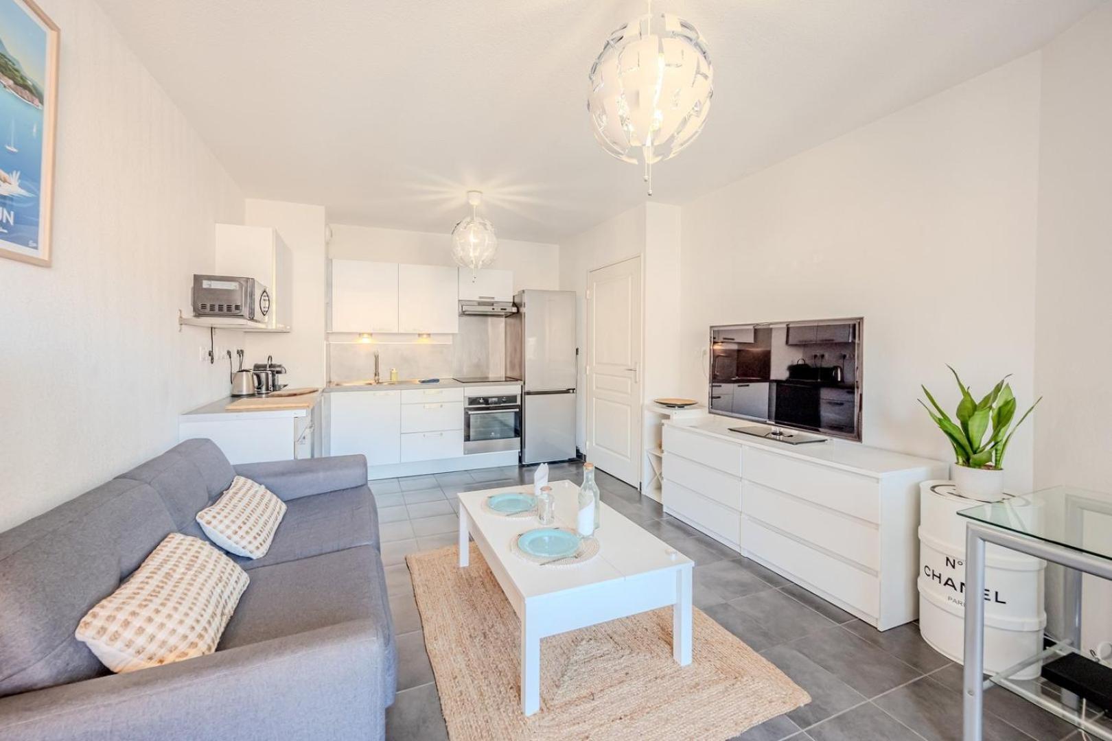 툴롱 Le Neroli T2 Dernier Etage Avec Terrasse Et Garage 아파트 외부 사진